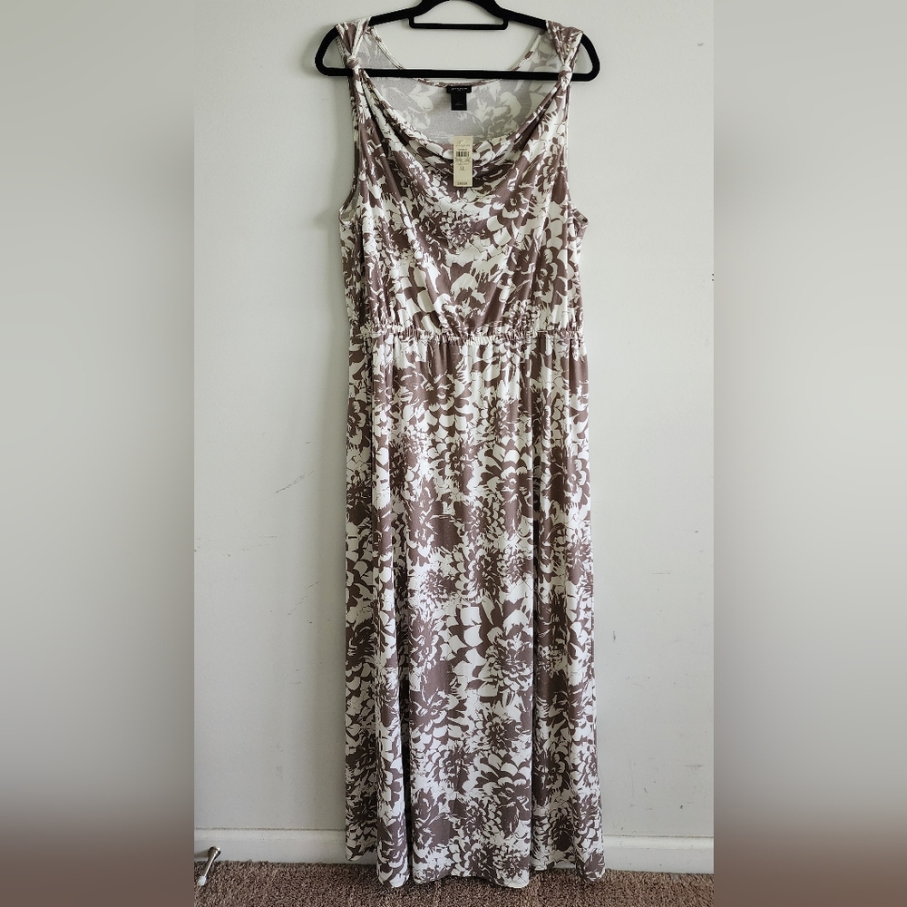 NWT Ann Taylor XL Elegant Brown and White Women's Maxi Dress